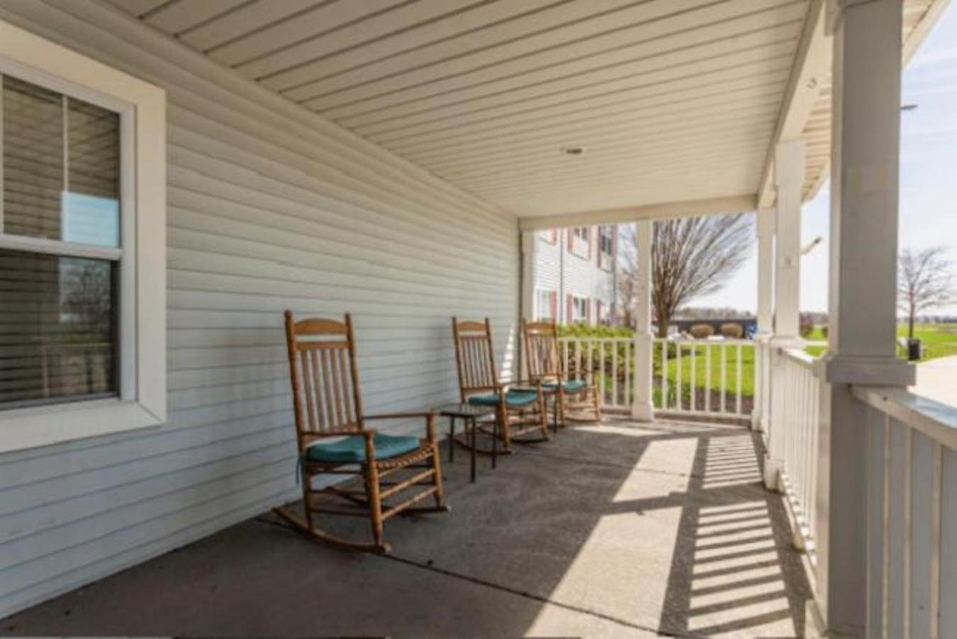 Lancaster Inn & Suites Manheim Exterior foto